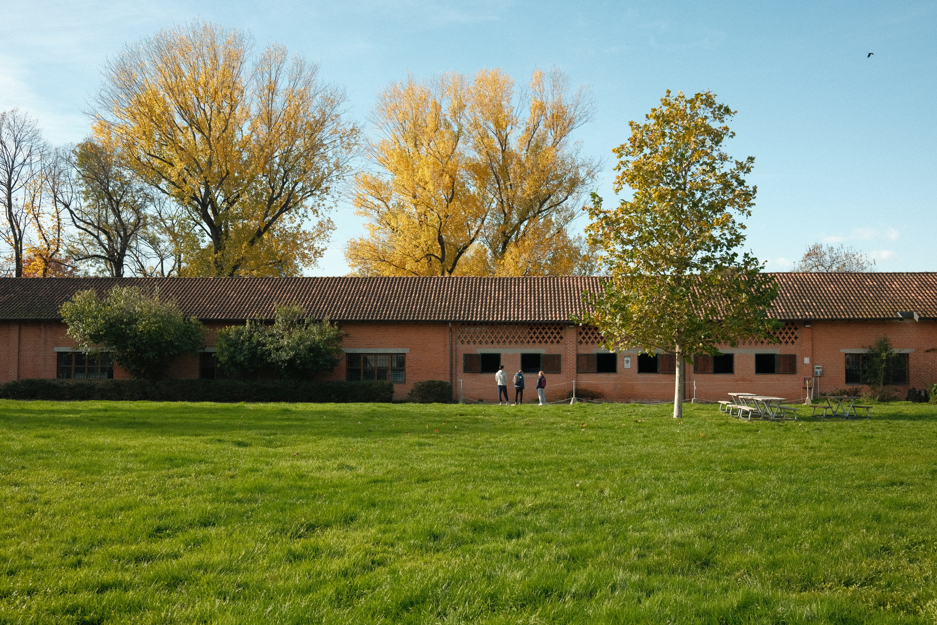 Cascina Centro Parco, centro visitatori. Foto di Loundscape